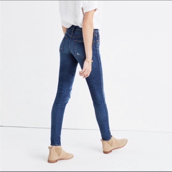 Madewell 9” high-rise skinny premium denim  waist 26 blue with distressing - Picture 3 of 10